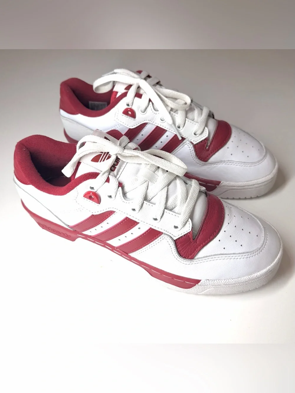 Adidas Men’s Rivalry Low Cloud White/ Maroon Casual Sneakers Size- 9